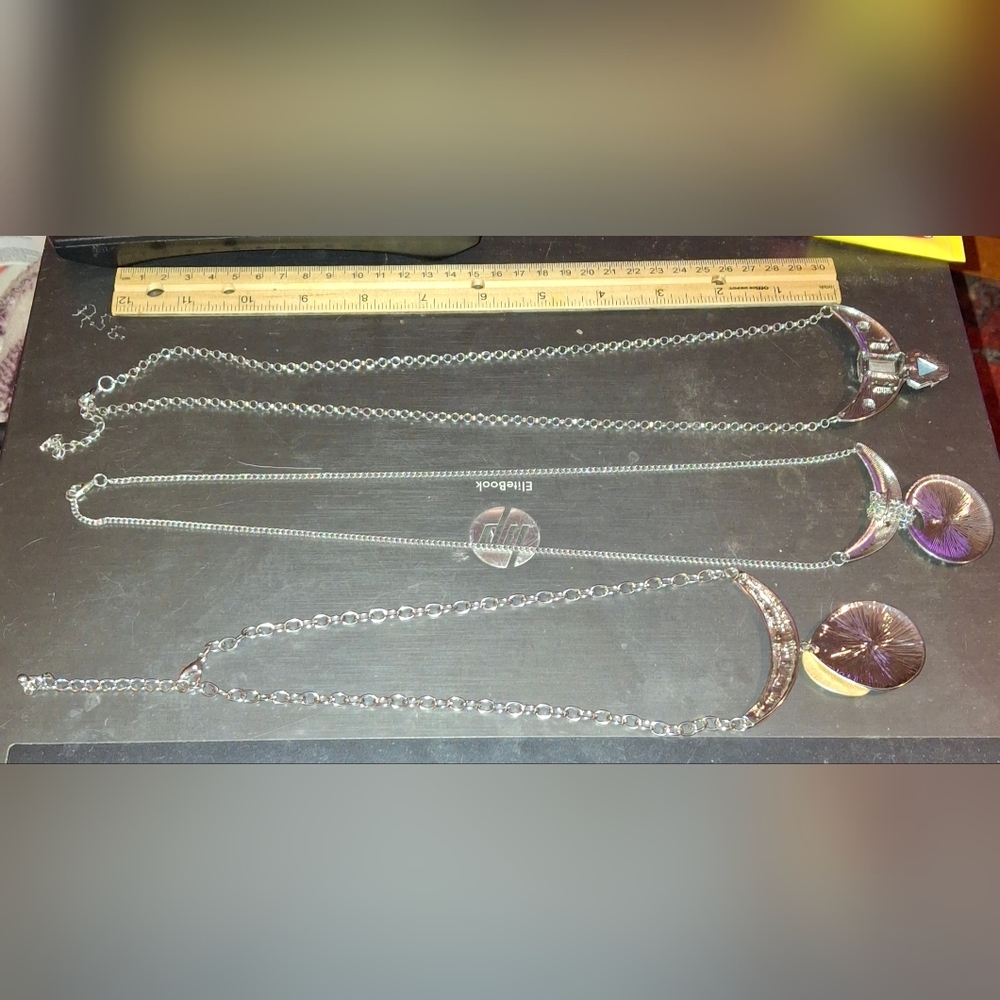 Lot 3 Statement Silvertone Geometric Unmarked Necklaces EUC - Picture 5 of 9